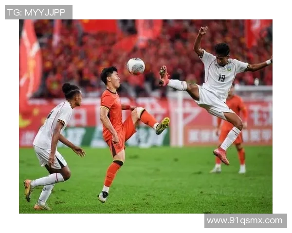 街头偶遇足球明星瞬间记录球迷热情与偶像互动的精彩视频