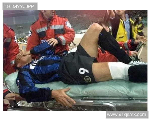 足球明星伤病瞬间高清回顾展现运动员不屈精神与拼搏历程